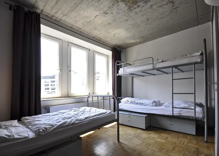 Five Elements And Capsules Frankfurt Hostel Frankfurt am Main