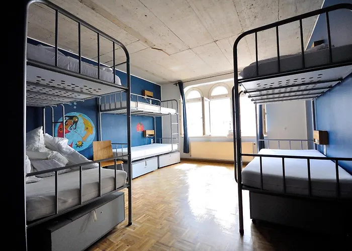 Five Elements And Capsules Frankfurt Hostel *